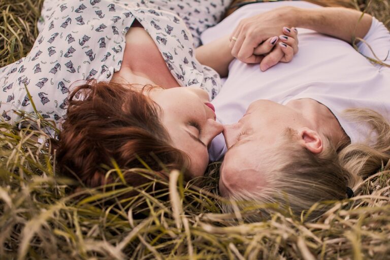 看護師2年目で辞めたい理由と人間関係の悩みを解決する方法は？