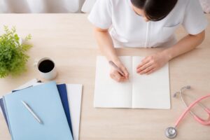 看護師が退職時に引継ぎ拒否された場合、どうするべき？